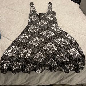 Women’s dress